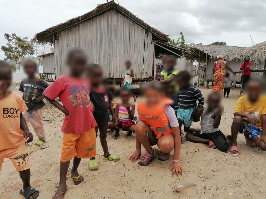 Avec les enfants de l’île aux coquillages